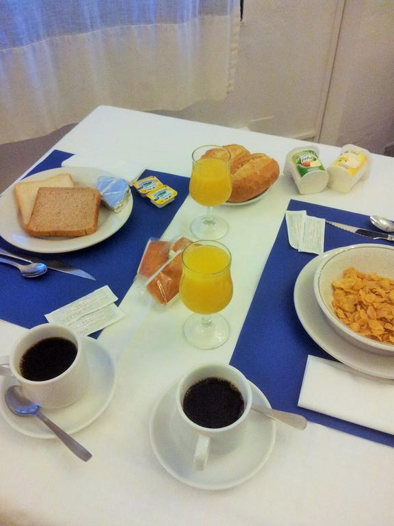 Hostal Villa Cati Peguera Eksteriør bilde