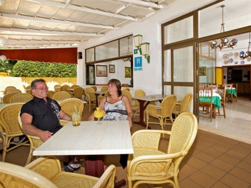 Hostal Villa Cati Peguera Eksteriør bilde